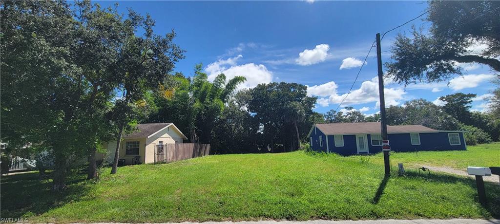 BONITA SPRINGS - Land