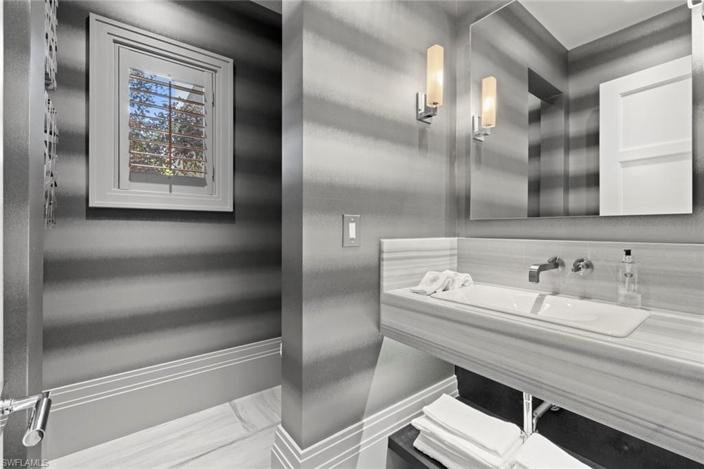 QUAIL WEST - Residential