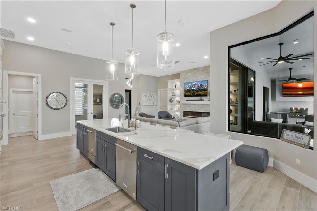 CAPE HARBOUR - Residential