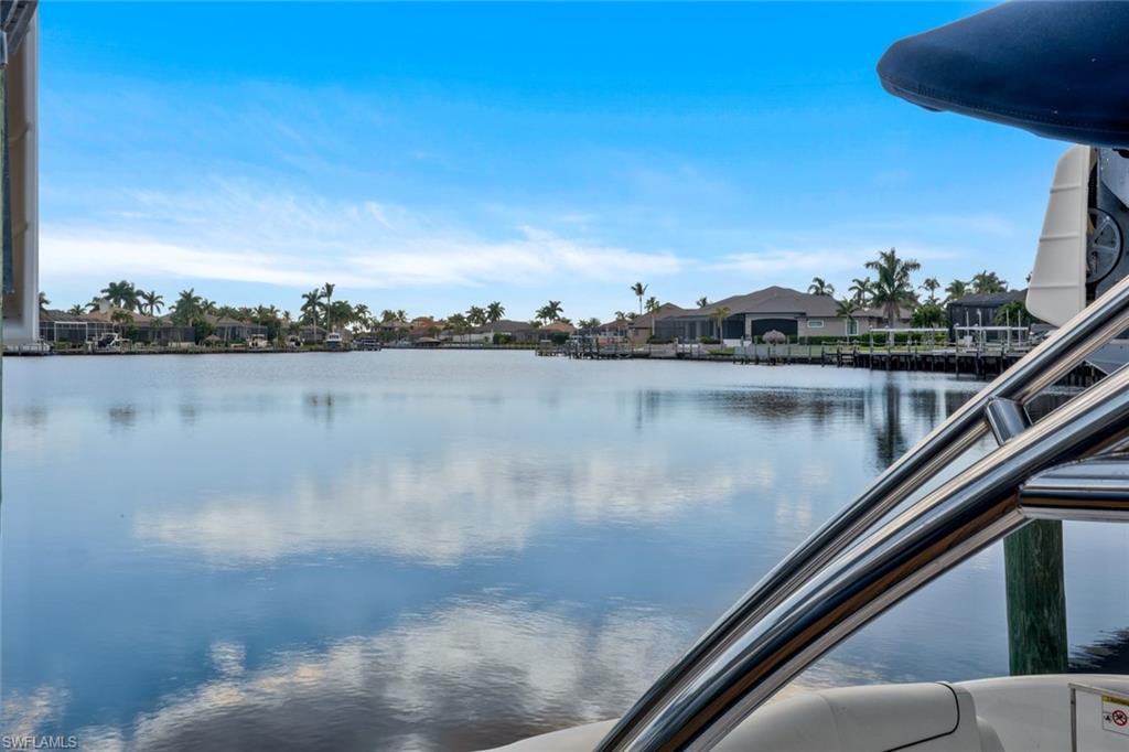 CAPE HARBOUR - Residential