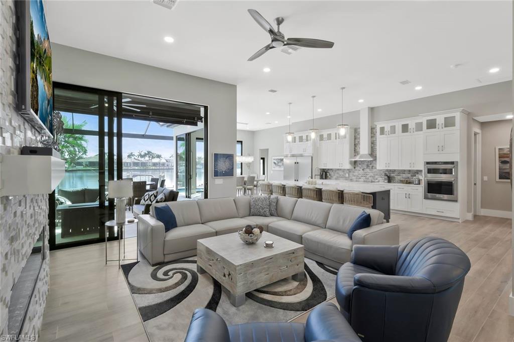 CAPE HARBOUR - Residential