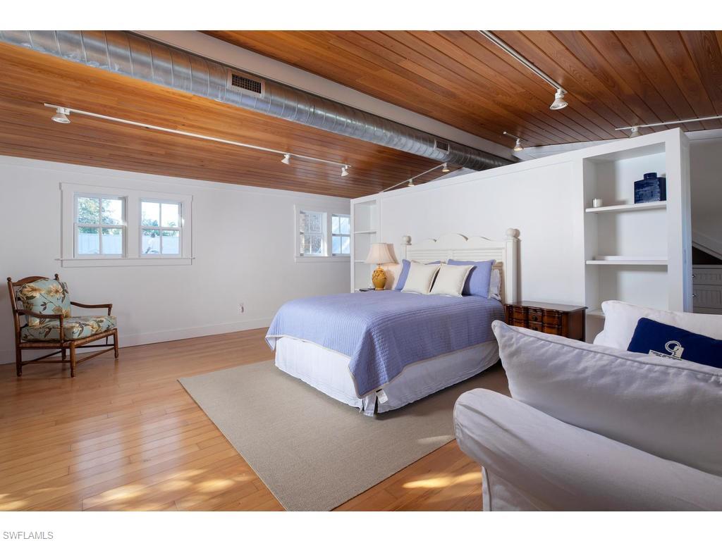 OLDE NAPLES - Residential