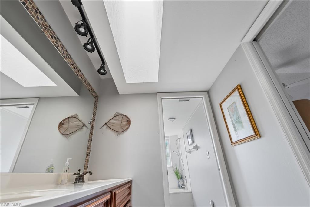 SAGAMORE COURT - Residential