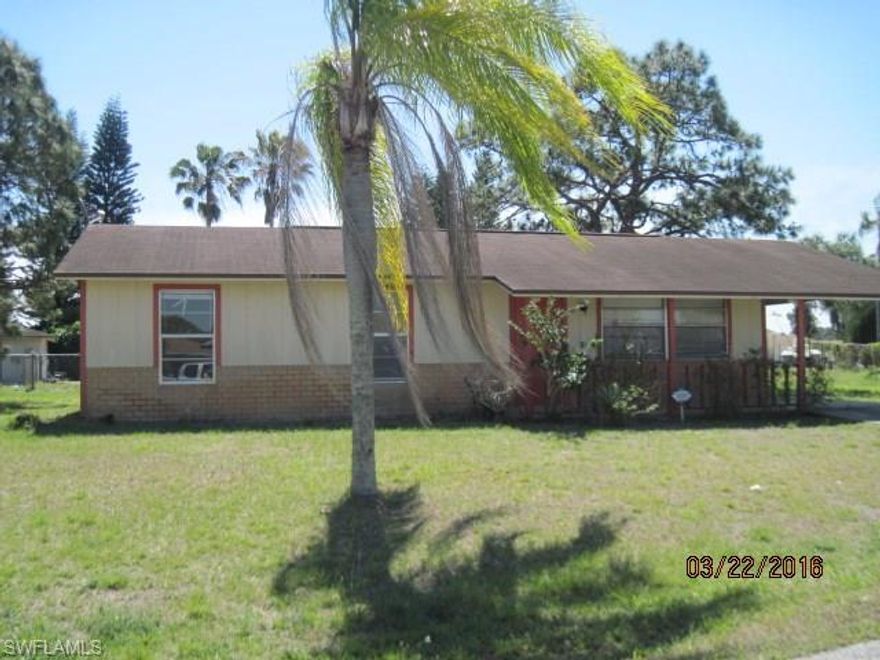 This Property is now going to Auction. Realtors please read Confidential Remarks. This is a great Starter Home, located in beautiful Laurelwood area in Lehigh Acres. Please do not hesitate to see this home, set up your appointment to see right away. This one will not last.