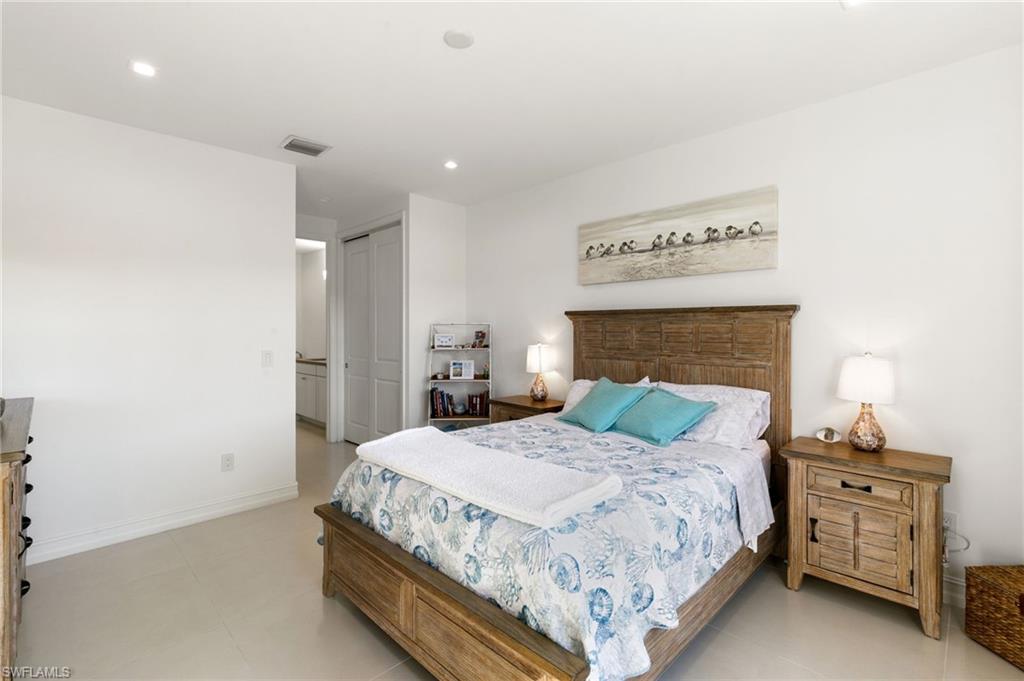 VANDERBILT RESERVE - Residential