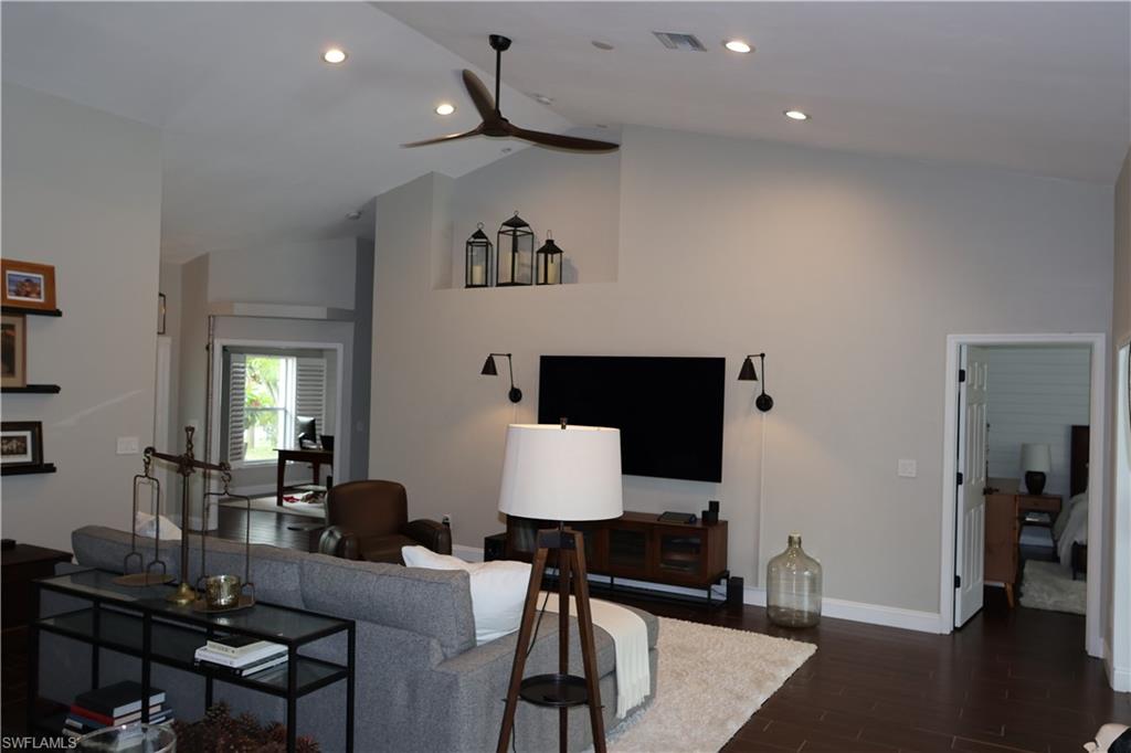 BERKSHIRE LAKES - Residential