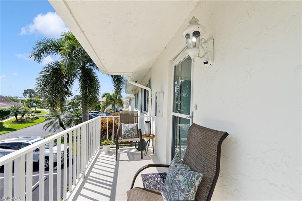 GLADES COUNTRY CLUB - Residential Lease