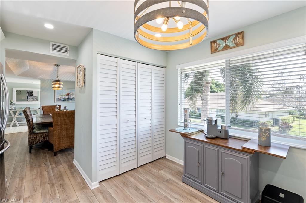 GLADES COUNTRY CLUB - Residential Lease