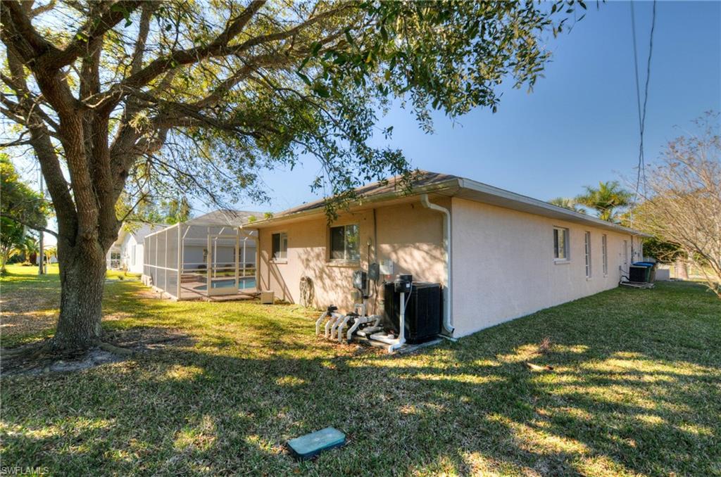 CAPE CORAL - Residential