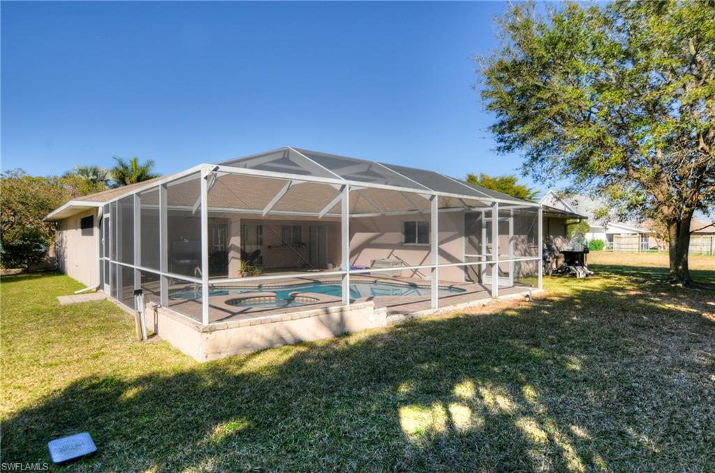 CAPE CORAL - Residential