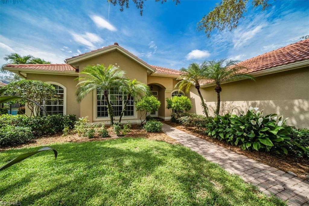 1094 Camelot CIR