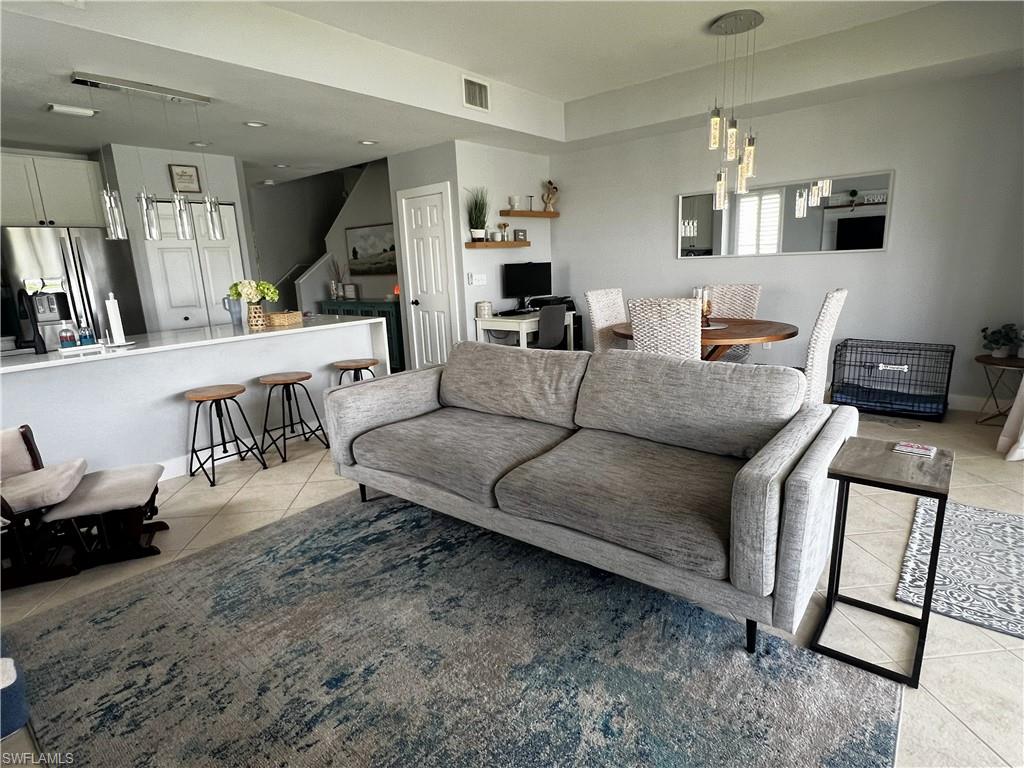 ENCLAVE AT CYPRESS LAKE CONDO - Residential