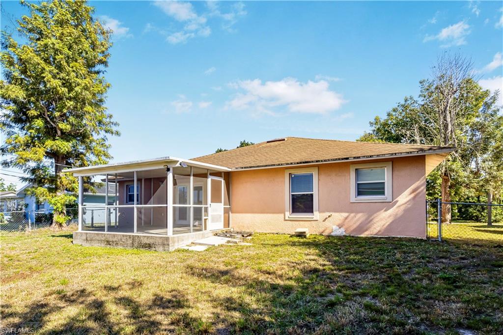 FORT MYERS SHORES - Residential