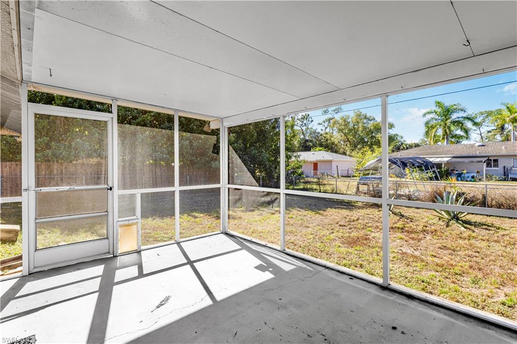 FORT MYERS SHORES - Residential