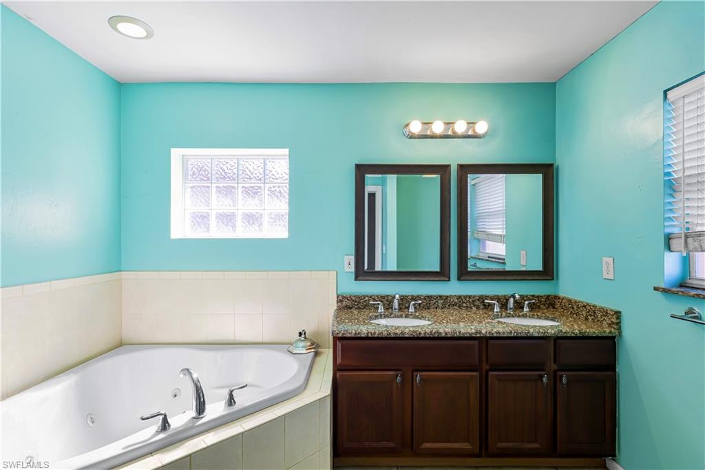 FORT MYERS SHORES - Residential