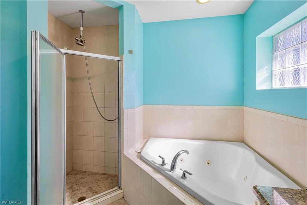 FORT MYERS SHORES - Residential