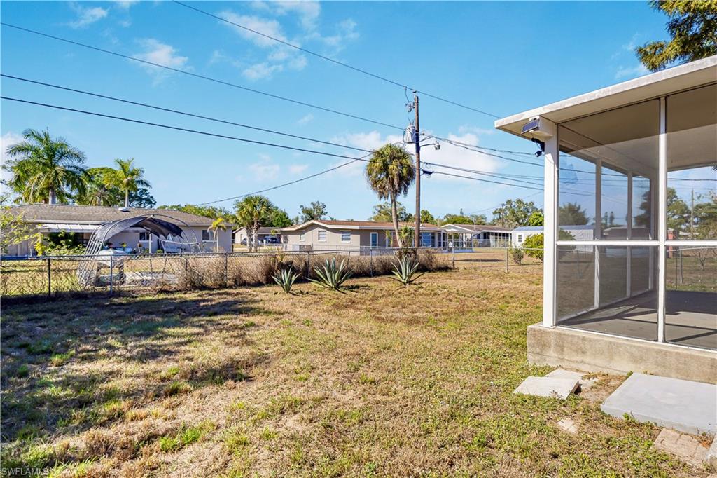 FORT MYERS SHORES - Residential