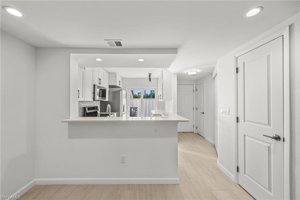 BOARDWALK CAPER - Residential