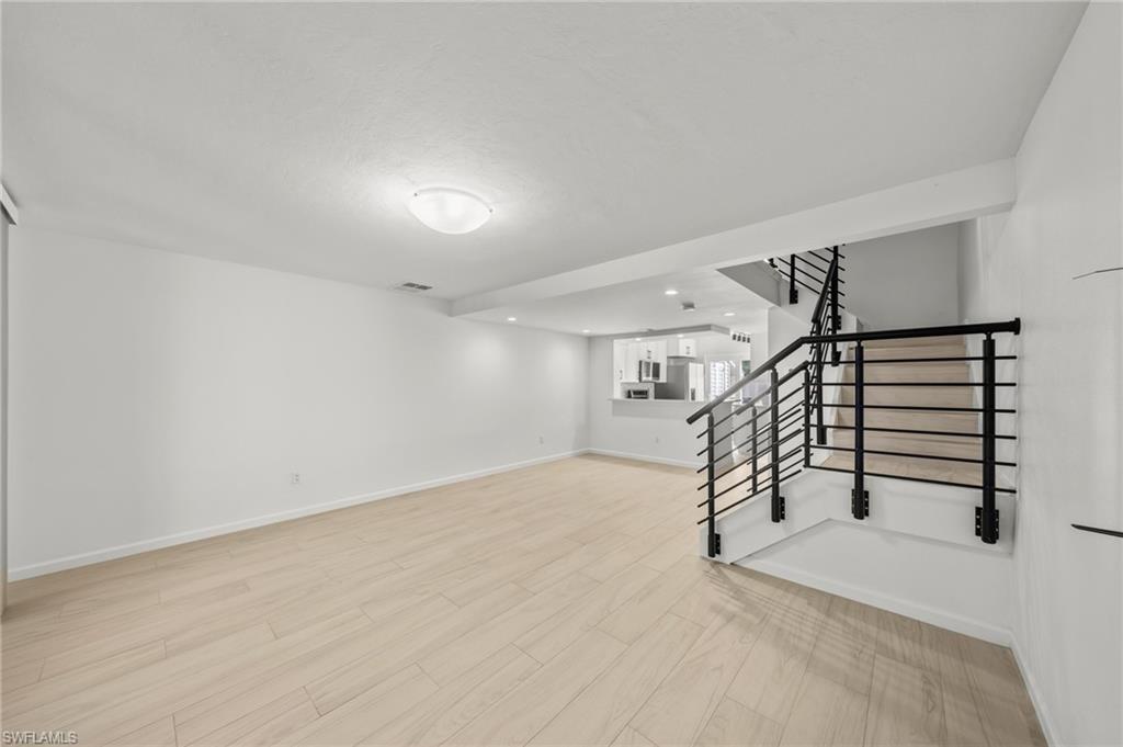 BOARDWALK CAPER - Residential