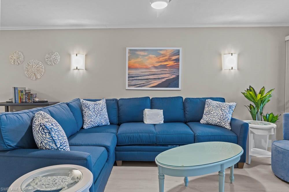 POINTE SANTO DE SANIBEL CONDO - Residential