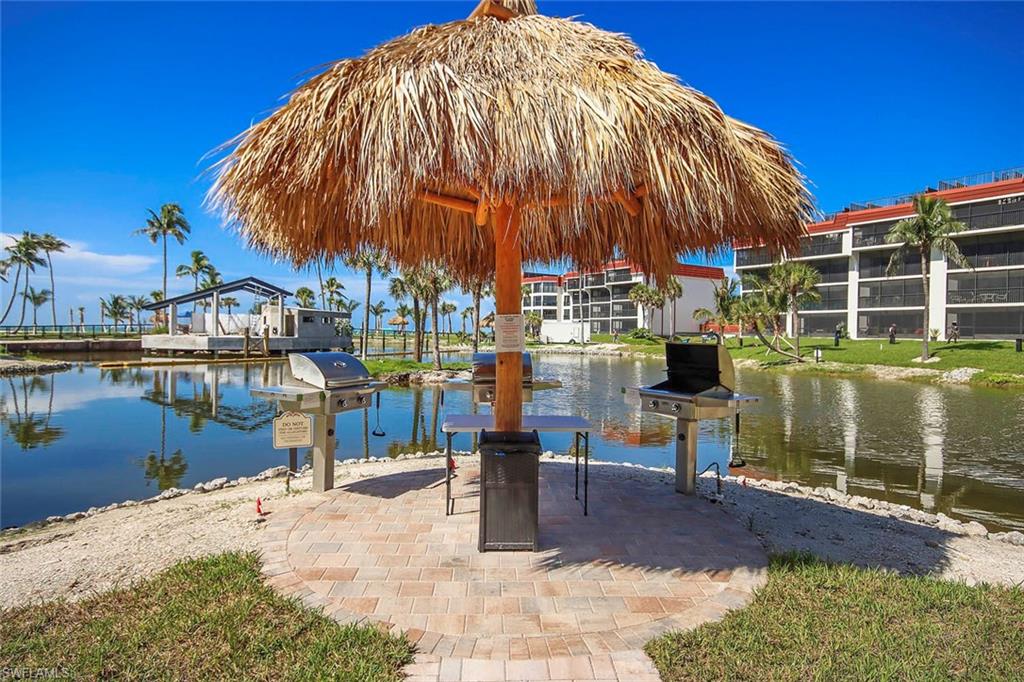 POINTE SANTO DE SANIBEL CONDO - Residential