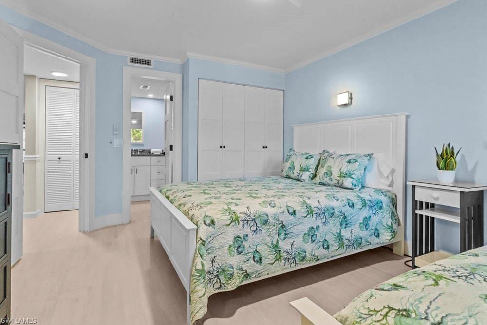 POINTE SANTO DE SANIBEL CONDO - Residential