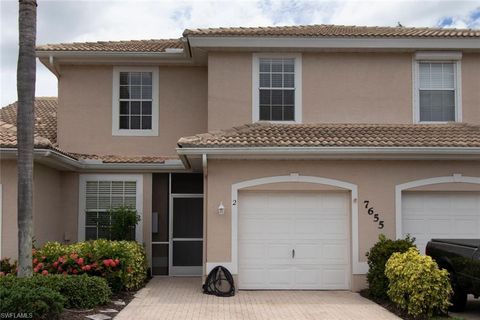 Townhouse in NAPLES FL 7655 Meadow Lakes DR.jpg
