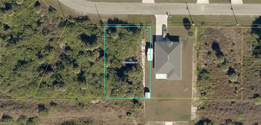 Build your new home on this beautiful, quarter acre lot located in Port LaBelle. This lot is conveniently located near schools and just a short drive from shopping. Central water is available. No HOA's or Restrictions! Own your piece of Florida paradise today!