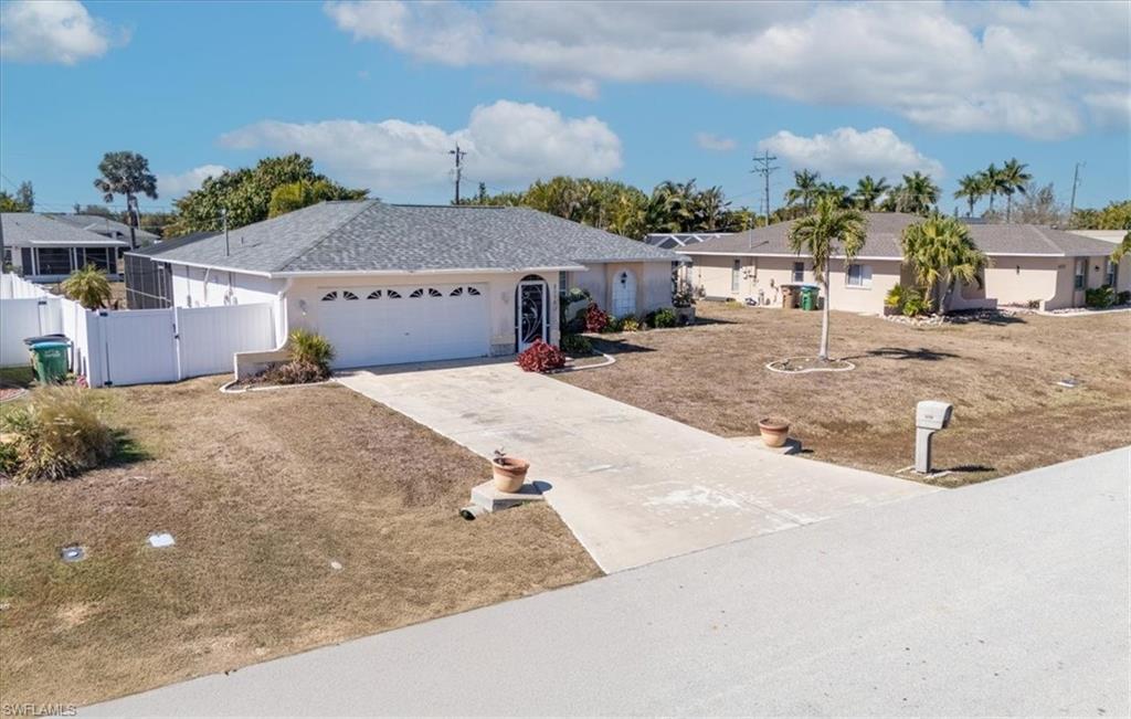 CAPE CORAL - Residential