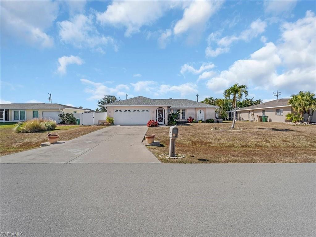 CAPE CORAL - Residential
