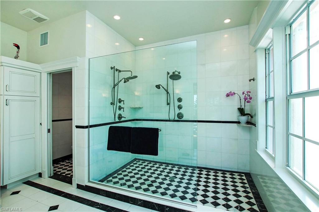 METES AND BOUNDS - Residential