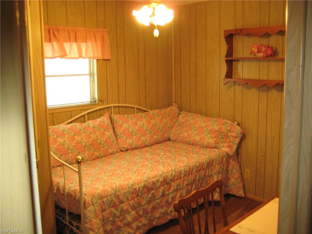 CARRIAGE VILLAGE - Residential