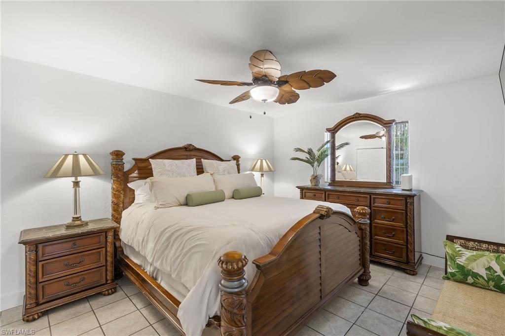 NAPLES PARK - Residential