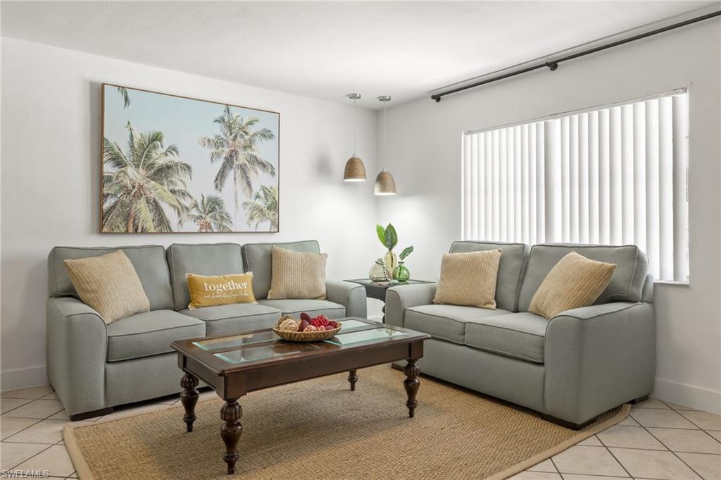 NAPLES PARK - Residential