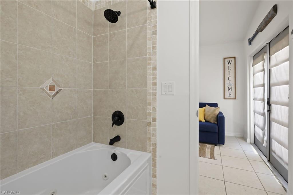 NAPLES PARK - Residential