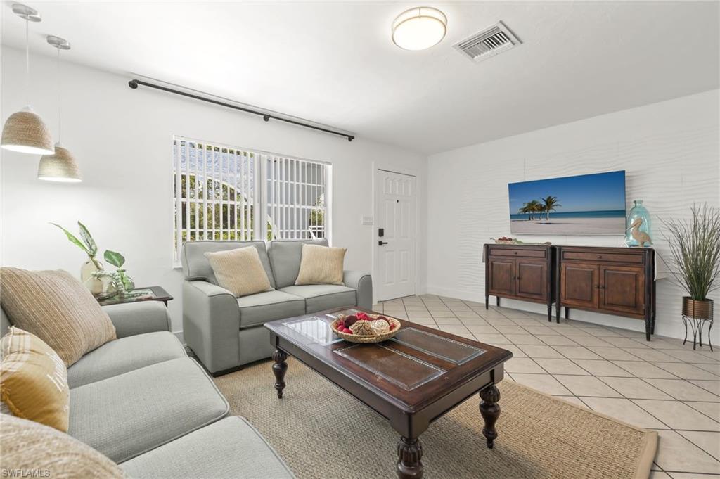 NAPLES PARK - Residential