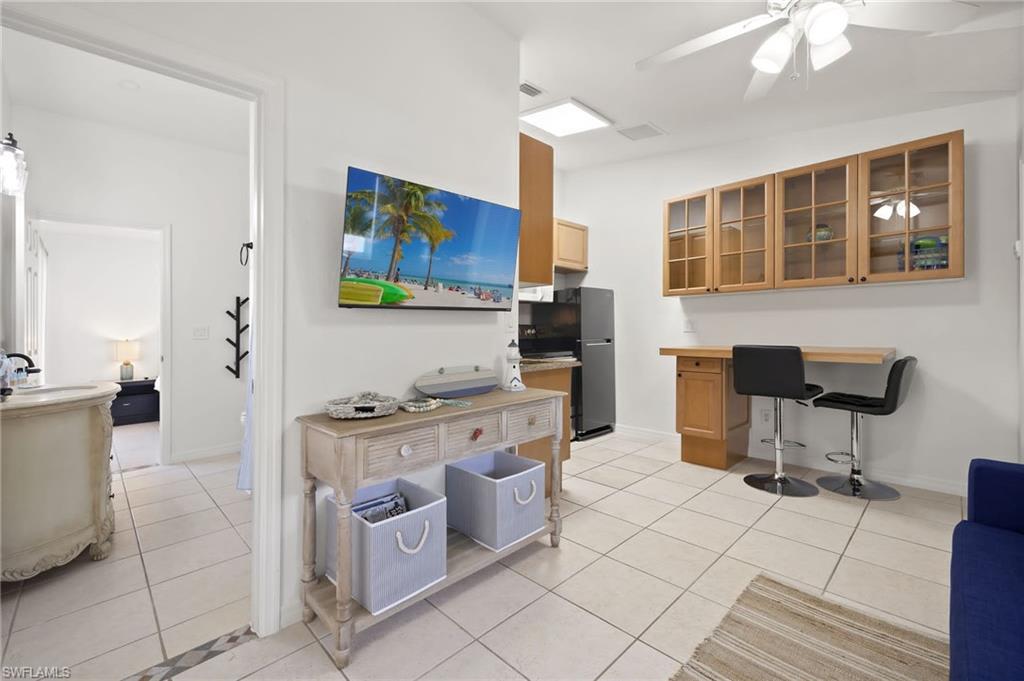 NAPLES PARK - Residential