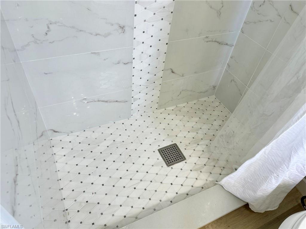 IMPERIAL HARBOR - Residential