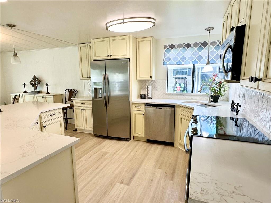 IMPERIAL HARBOR - Residential