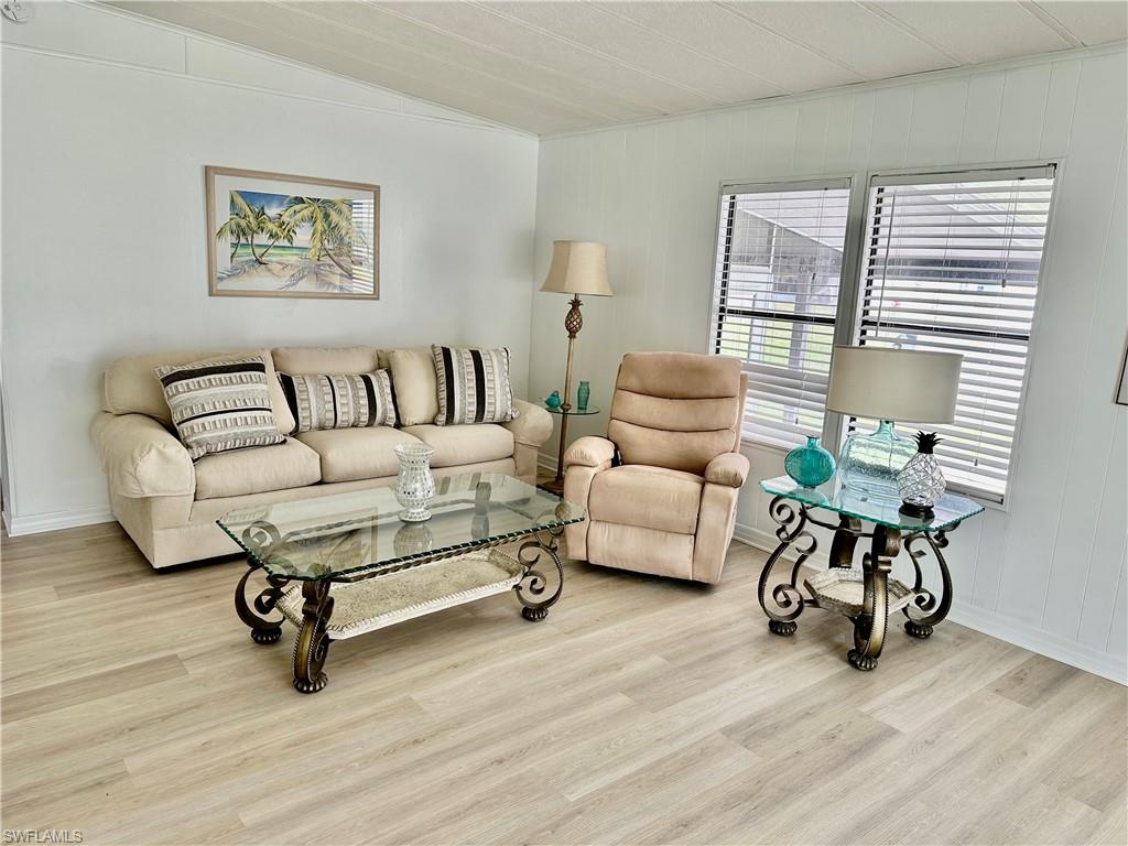 IMPERIAL HARBOR - Residential