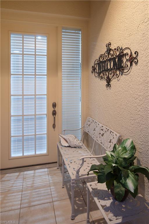 HAWK'S NEST - Residential