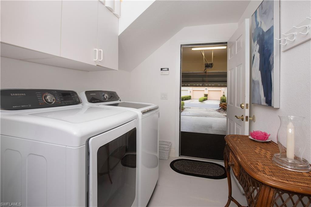 HAWK'S NEST - Residential