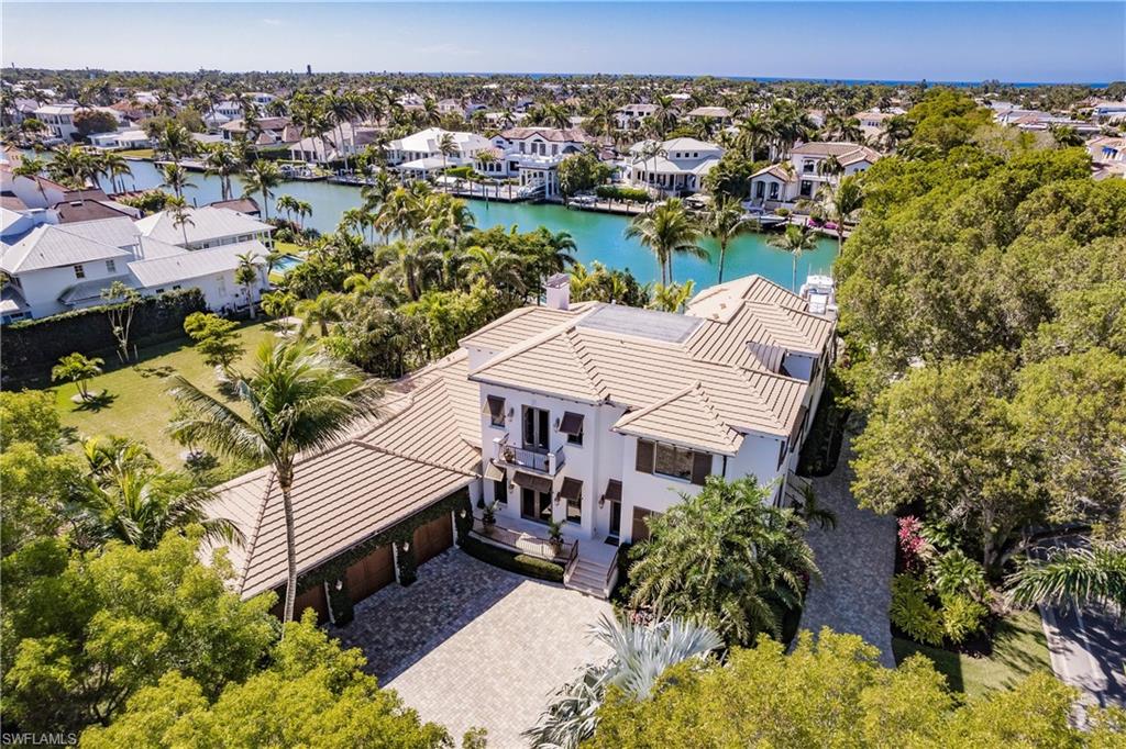 AQUALANE SHORES - Residential