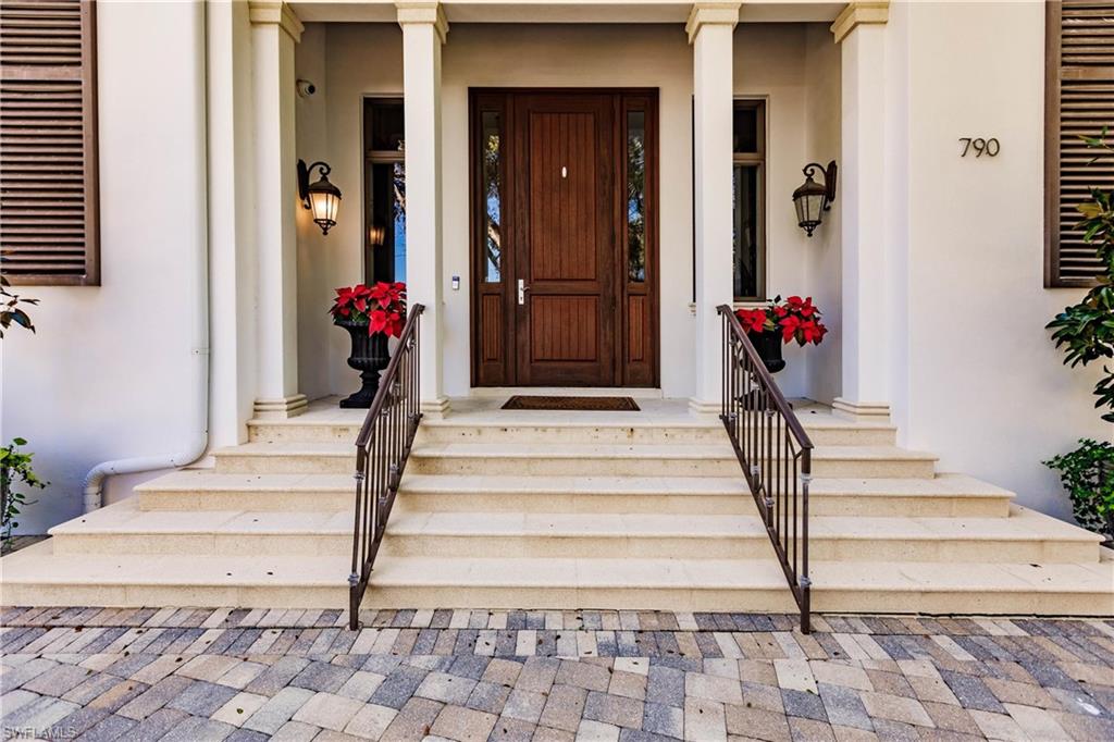 AQUALANE SHORES - Residential