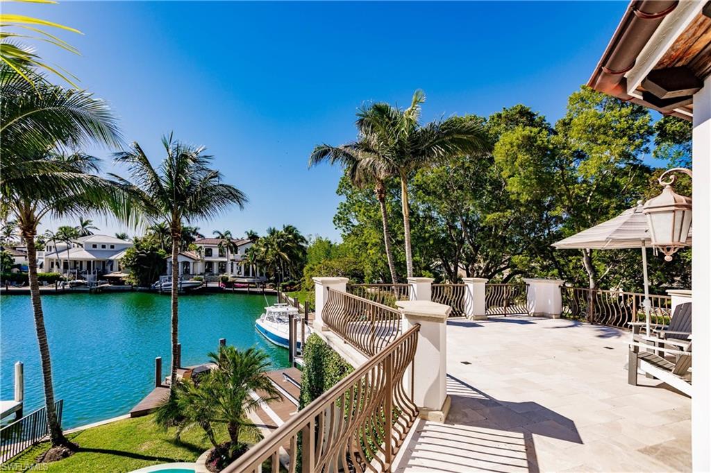 AQUALANE SHORES - Residential