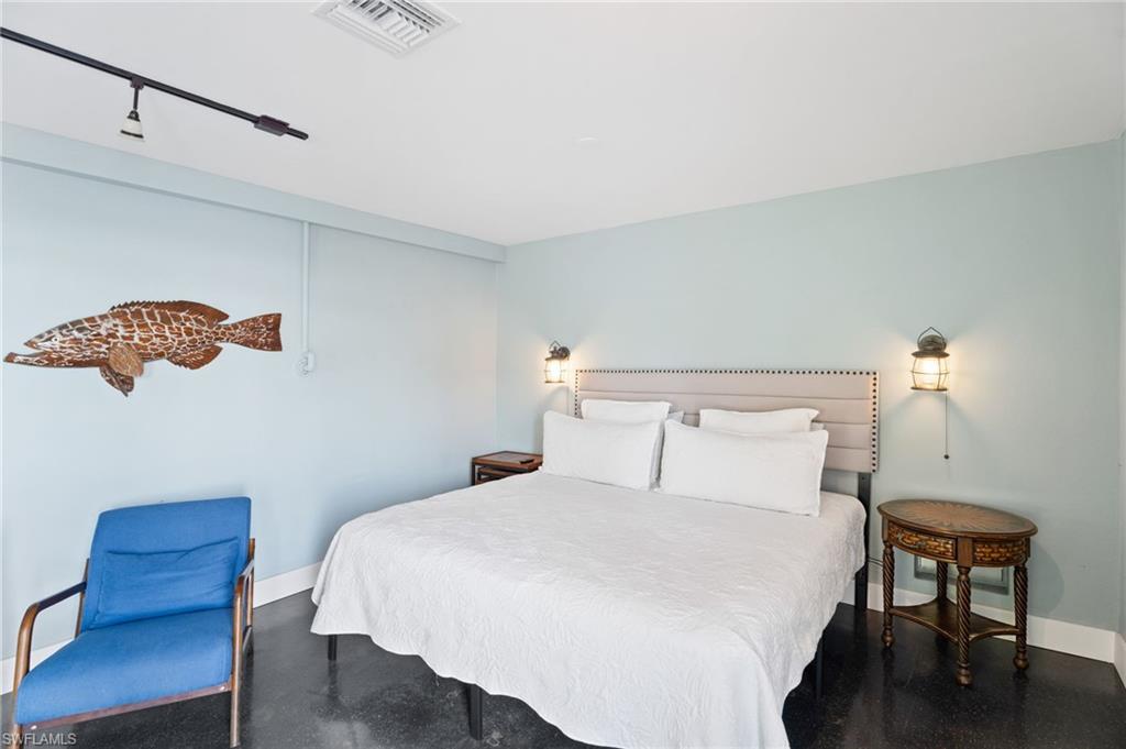 CAPE HARBOUR - Residential