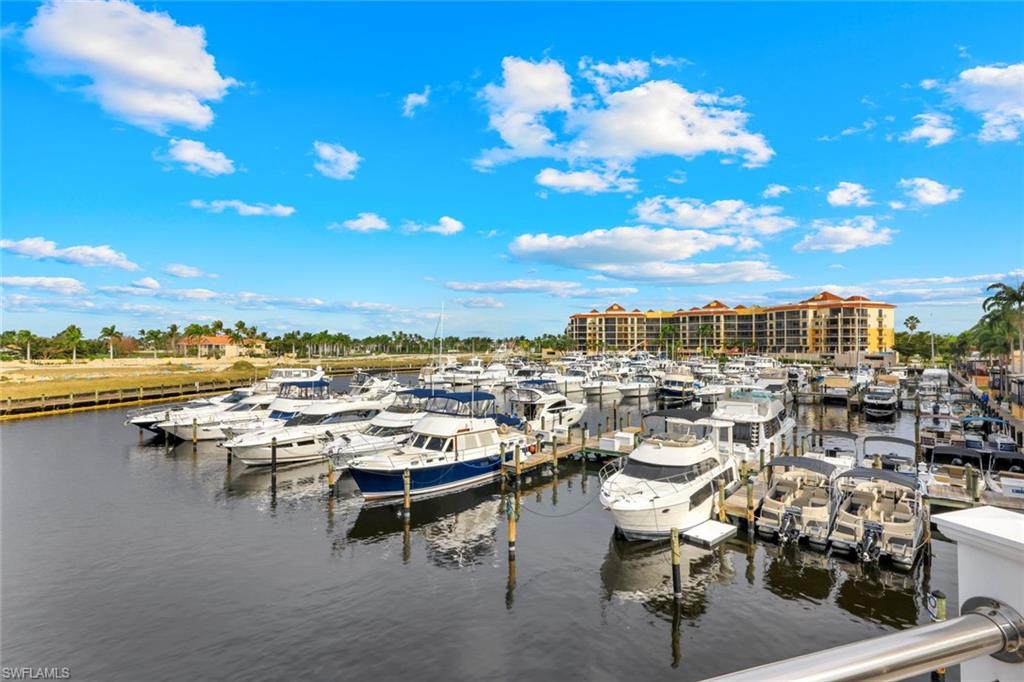 CAPE HARBOUR - Residential