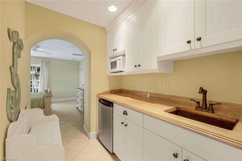 CAPE HARBOUR - Residential