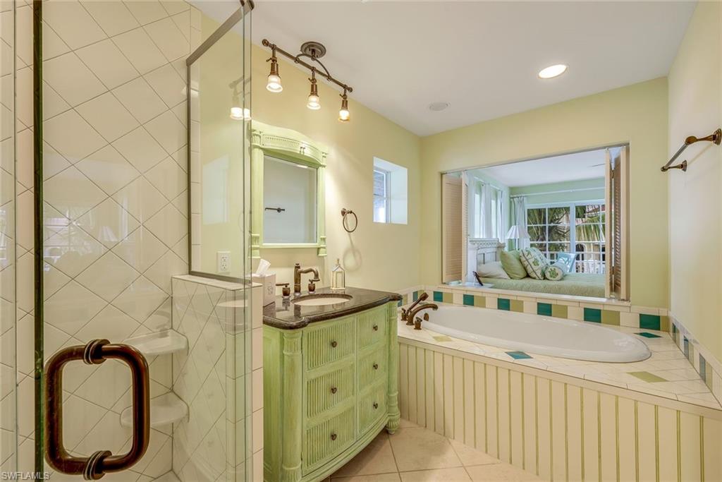 CAPE HARBOUR - Residential