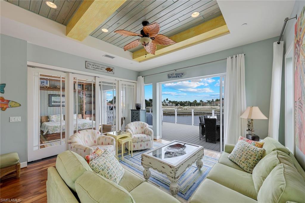 CAPE HARBOUR - Residential